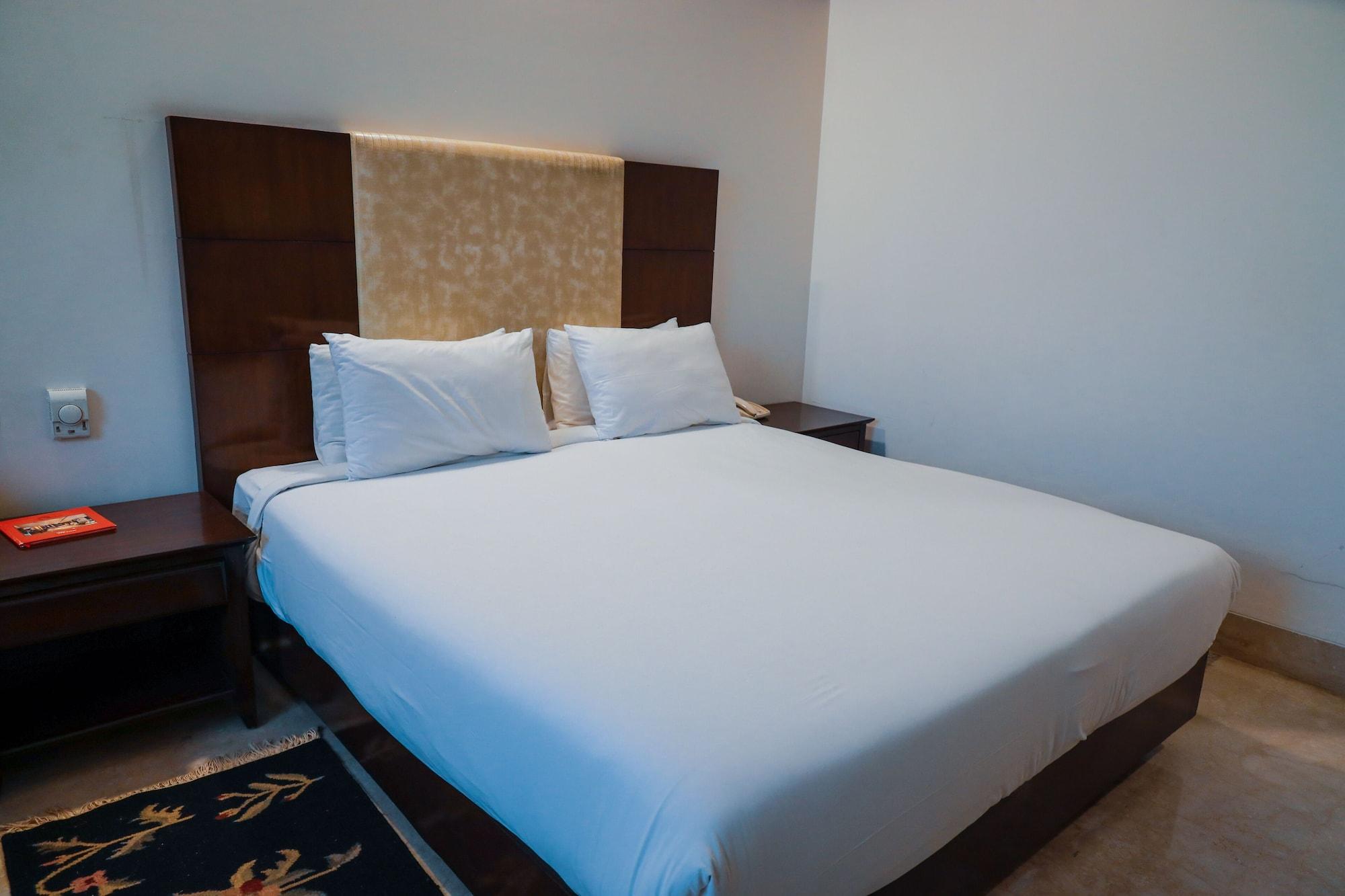 Hotel Airport Residency Нью-Делі Екстер'єр фото