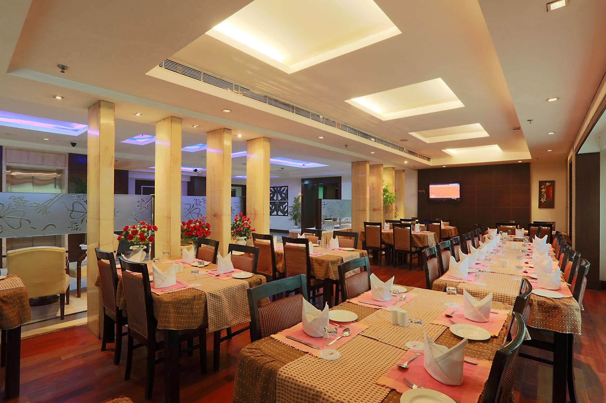 Hotel Airport Residency Нью-Делі Екстер'єр фото